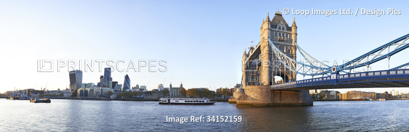 Panoramic view of Tower bridge from Canary Wharf toThe City from south bank of ...