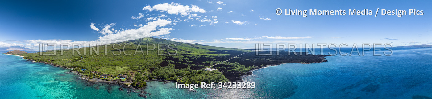 Drone view of Ahihi Bay and the coastline of Maui, Hawaii, USA; Maui, Hawaii, ...